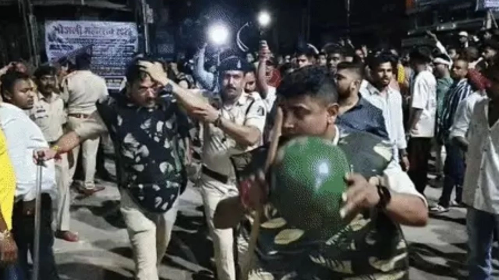 Bilaspur Social Media Post Violence 25 FIR Section 163