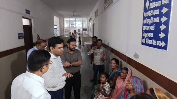 Mainpat Hospital News: 5 डॉक्टरों में 4 अटैच, 50 बेड की जगह सिर्फ 12