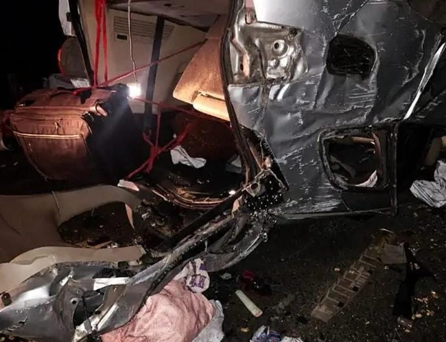 Delhi Mumbai Expressway Accident: रतलाम में 2 घंटे के अंदर 2 भीषण हादसे, 4 की मौत टूटी रेलिंग..