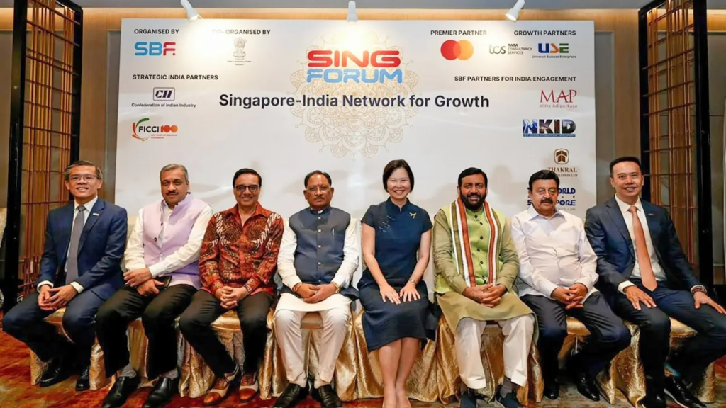 CM Vishnu Deo Sai Singapore Visit: सिंगापुर दौरे से लौटे CM साय, 43,600 करोड़ के निवेश प्रस्ताव; बोले- सभी MOU धरातल पर उतरेंगे