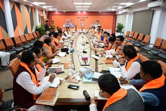 MP BJP Core Group: बिप्लब देब की पहली बैठक में संगठन पर मंथन, बूथ और सरकार-संगठन समन्वय पर फोकस