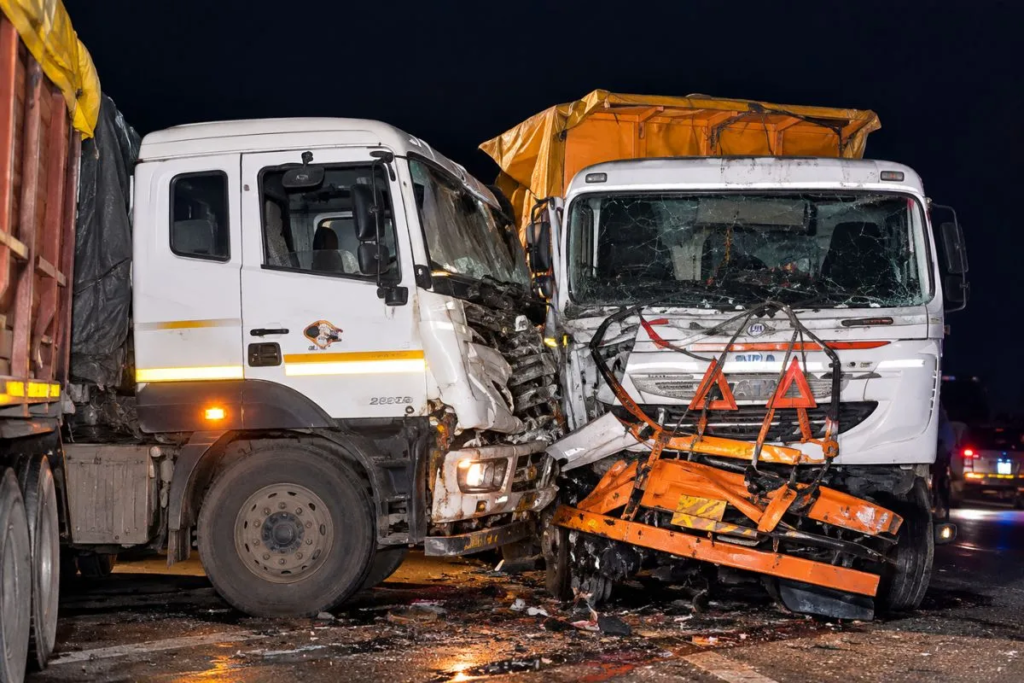 Chhattisgarh Highway Traffic Jam: ट्रकों की भिड़ंत के बाद 10 घंटे जाम, NHAI ने एजेंसी पर लगाया ₹10 लाख जुर्माना