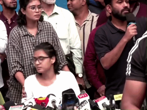 CJP Press Conference Ruckus: 'बंद करो, दफा हो जाओ', CJP की प्रेस कॉन्फ्रेंस में हंगामा 