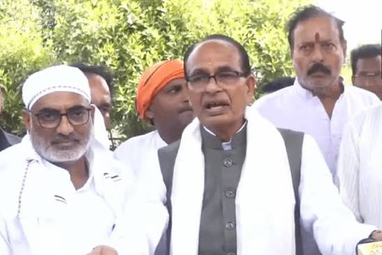 Shivraj Singh Chouhan On Regime Change: ‘रिजीम चेंज के लड्डू फूट रहे हैं’, राहुल गांधी पर क्यों बरसे शिवराज सिंह चौहान?