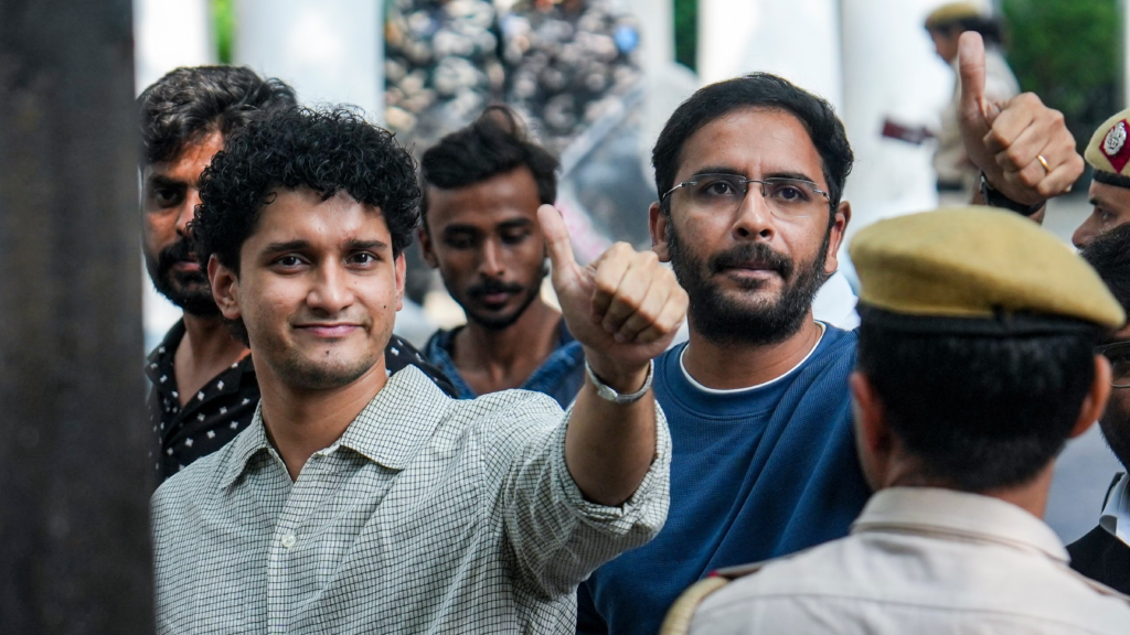CJP नेताओं की रिहाई: आशुतोष रांका और सौरभ दास पर ₹50 हजार का बॉन्ड, किन शर्तों पर CJP के नेताओं मिली रिहाई?
