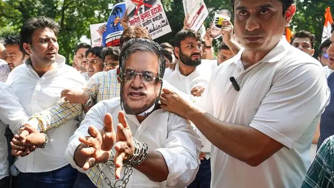 Delhi SIR Protest: दिल्ली में SIR के खिलाफ फिर प्रदर्शन, ज्ञानेश कुमार के विरोध में नारेबाजी; कई प्रदर्शनकारी हिरासत में
