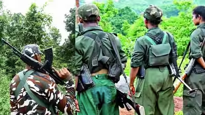Bastar Naxal News: जंगल में नक्सलियों का खतरनाक डंप मिला, दो टिफिन बम समेत विस्फोटकों का जखीरा बरामद